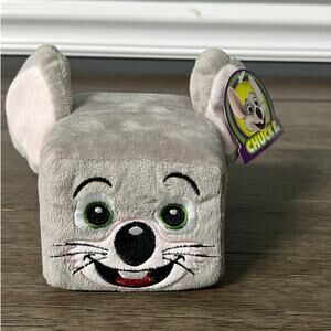 Chuck E Cheese’s Square Stackable Collectible Plush NWT